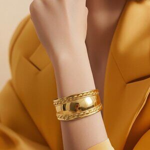 Luxury Elegant Twisted Wide Curved Stainless Steel Open Bracelet Bangle